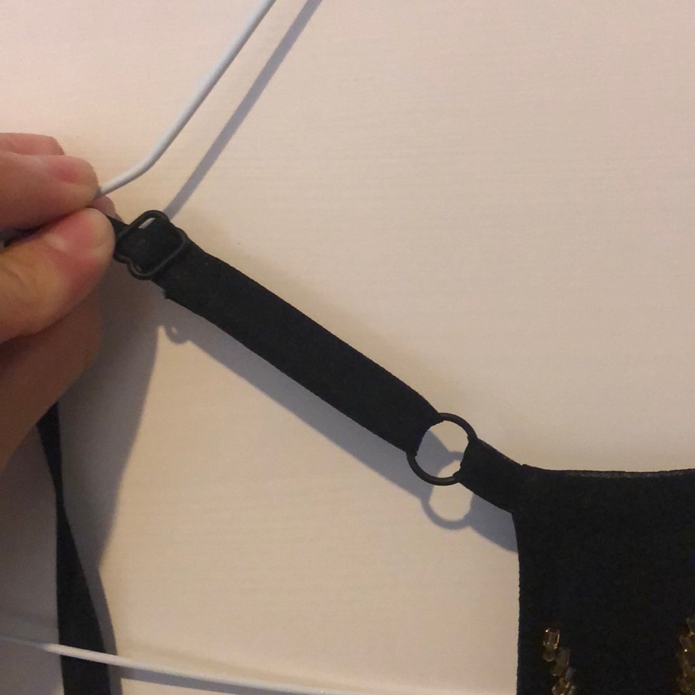 Alice and Olivia halter top - Picture 7 of 9